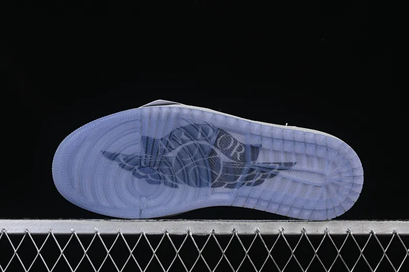 All categories Air Jordan Jordan series basketball shoes Air Jordan 1 Low Dior x Air Jordan 1 Low AJ1 Joe 1 Dior joint white gray low top CN8608-002